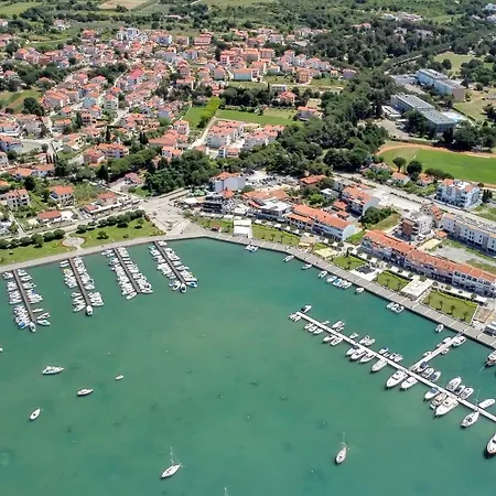 Penthouse Zola With Private Parking