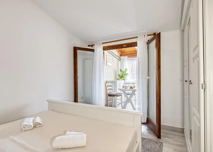 Penthouse Zola With Private Parking Apartman *