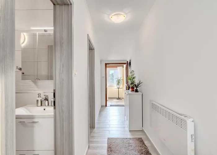 Apartman Penthouse Zola With Private Parking *