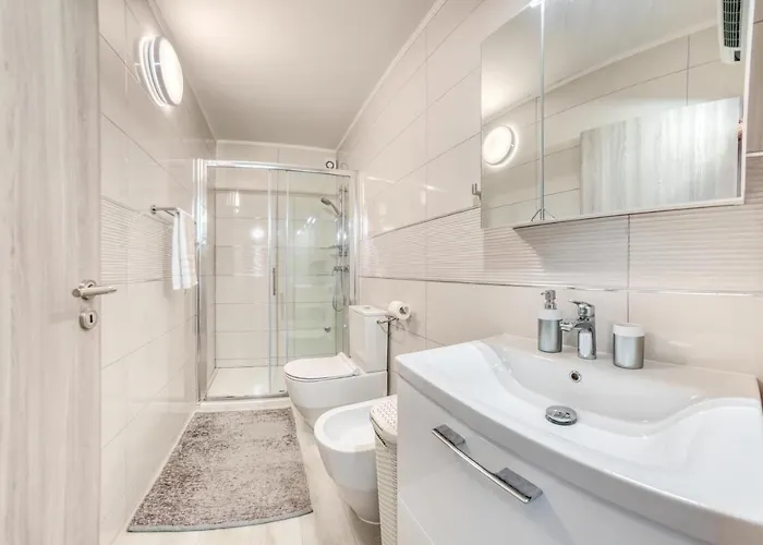 Penthouse Zola With Private Parking